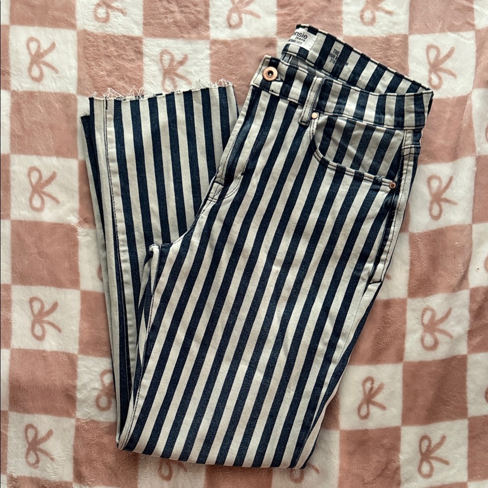 Kensie Navy and White Striped Pants